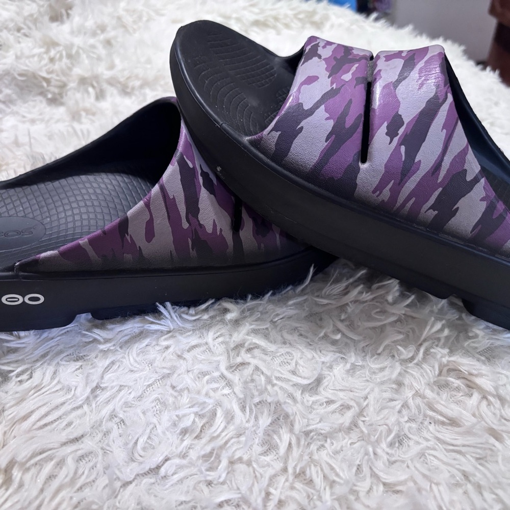 Purple Camouflage Slide Sandals oofos